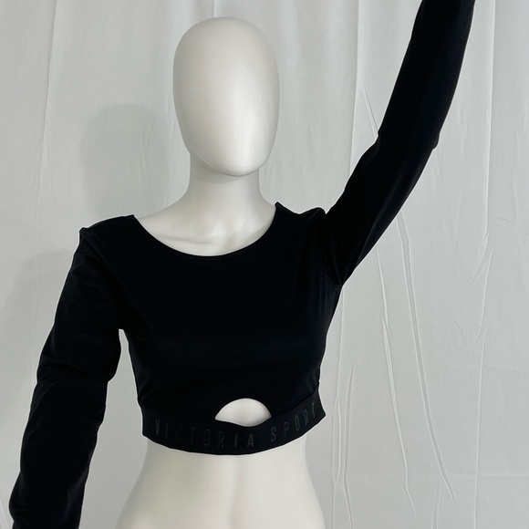 Victoria Secret Sport Black crop top with cut out in front. Long sleeve. - Picture 4 of 4